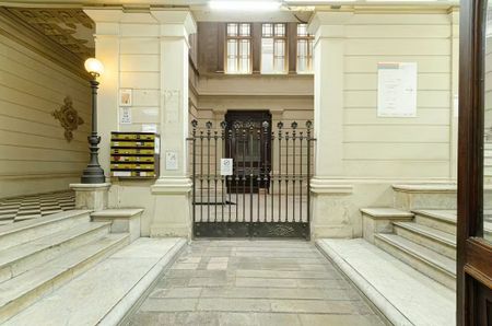 Carrer de Santa Anna, Barcelona, Catalonia 08002 - Photo 2