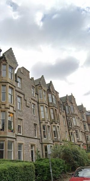 4 bedroom flat to rent - Photo 1