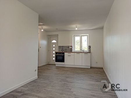 Appartement - 2 pièces - 36 m² - Saint-Denis-de-l'Hôtel - Photo 4