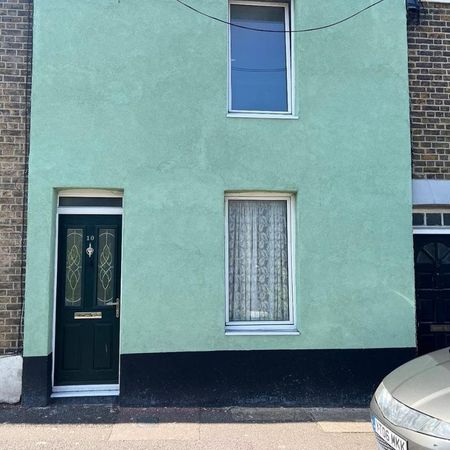 2 bedroom terraced house to rent - Photo 4