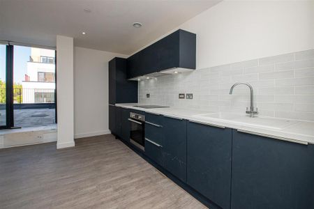 2 bedroom apartment to rent - Photo 2