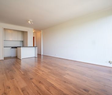 WAREGEM - Vernieuwd app. met 1 SLPK en PRACHTIG ZICHT op Hippodroom... - Photo 3