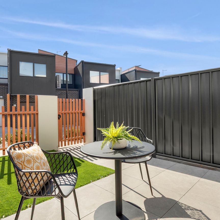 149 Sutherland Crescent, Taylor ACT 2913 - Townhouse For Rent | Domain - Photo 1