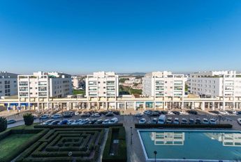 3 Bedroom Apartment with a view, Fórum Oeiras, Oeiras