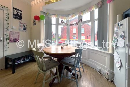 4 Bedroom End Terraced House for rent in Estcourt Avenue - Photo 4