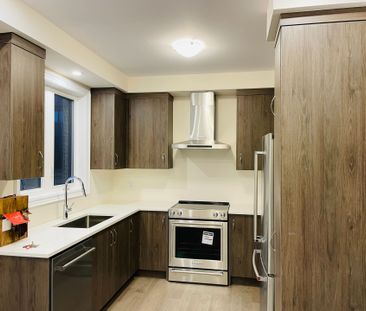 For Lease - 17 Hercules Club Drive, Richmond Hill, Ontario - Photo 3