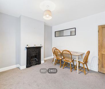 2 bedroom property to rent - Photo 4