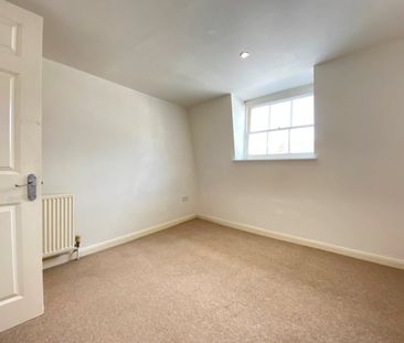 2 Bed Flat, St. James's Street, BN2 - Photo 1
