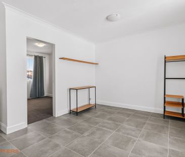 9/8 Davison Street, Crestwood NSW 2620 - Apartment For Rent | Domain - Photo 1