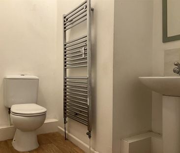 2 bedroom terraced house to rent - Photo 6