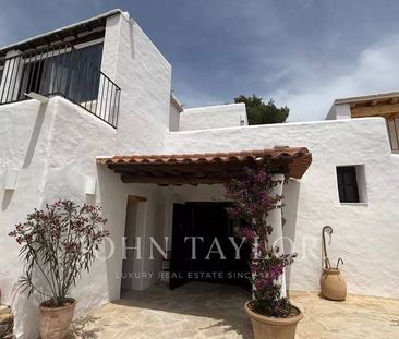 6 bedroom luxury House for rent in Cala Llonga, Spain - Photo 1