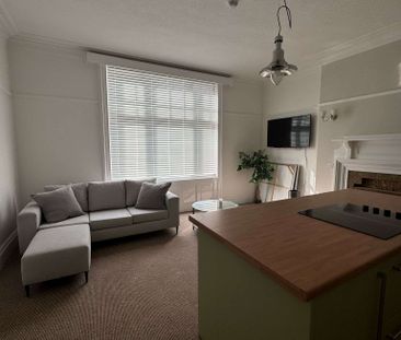 Beautifully refurbished shared house, quiet location - Photo 3