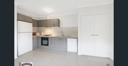 Cosy & Modern Granny Flat! - Photo 2