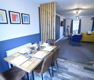 3 bedroom semi-detached house to rent - Photo 2