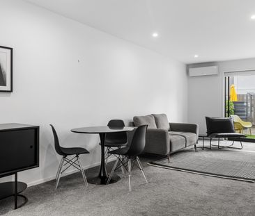 Furnished 2 bed apartment Richmond with car park - Photo 1