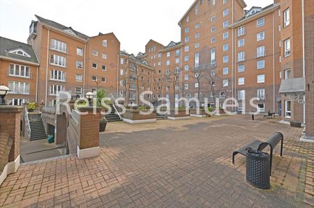 5 bedroom end of terrace house to rent - Photo 3