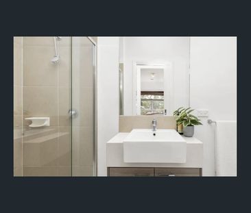 Stylish Family Living in the Heart of Catalina Estate - Photo 1