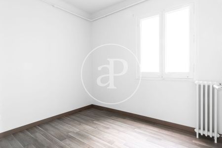 Apartment for rent on Avenida de Roma - Photo 2