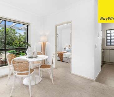 TWO BEDROOM HOME IN WHISPER QUIET LOCALE - Photo 4