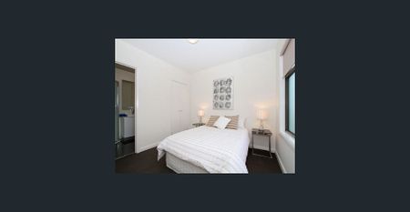 IMMACULATELY PRESENTED TOWNHOUSE IN FANTASTIC LOCATION! - Photo 4