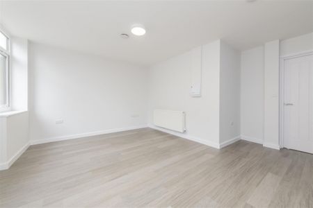1 bed House To Let - Photo 3