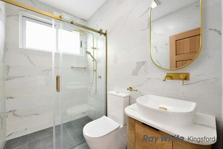 Near New Luxury 3 Bedroom Duplex - Photo 5