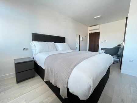 1 bedroom in a house share to rent - Photo 4