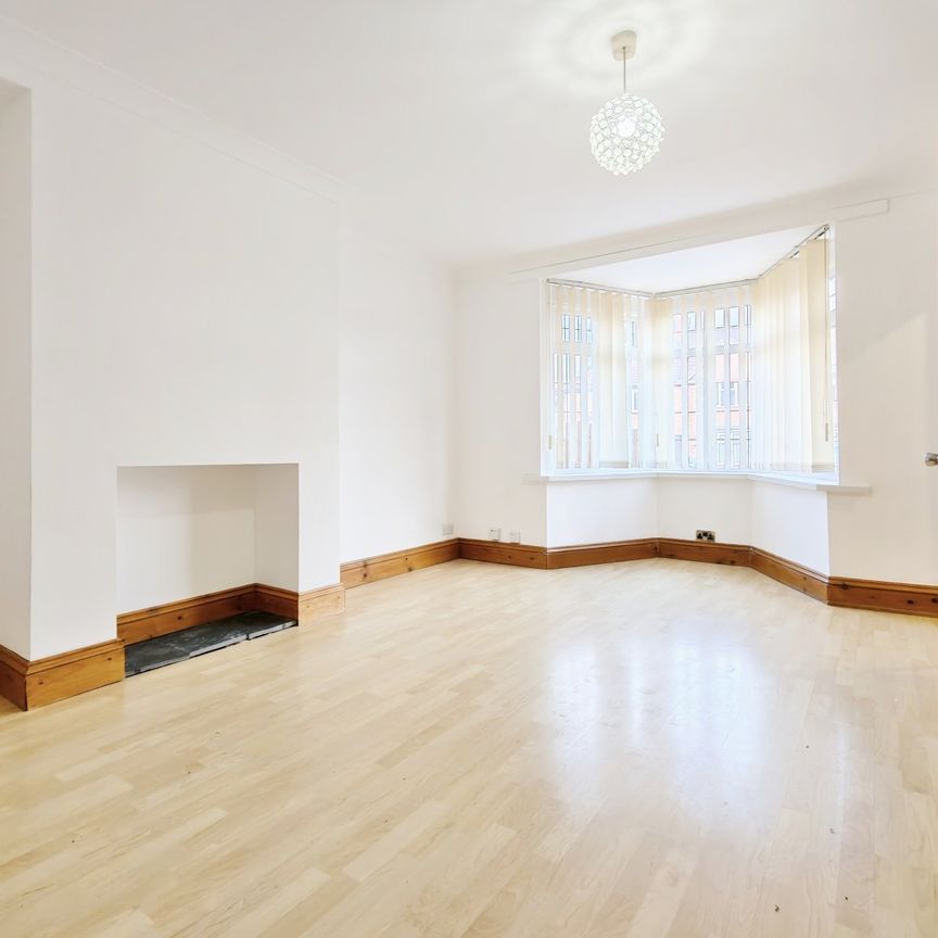 3 bedroom terraced house to rent - Photo 1