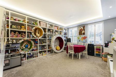 6 bedroom detached house to rent - Photo 3