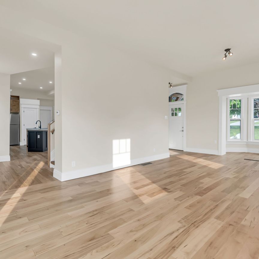 For Lease - 16 Hillcrest Street, South Bruce, Ontario - Photo 1