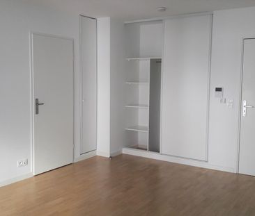 location Appartement F1 DE 34.3m² À ASNIERES - Photo 2