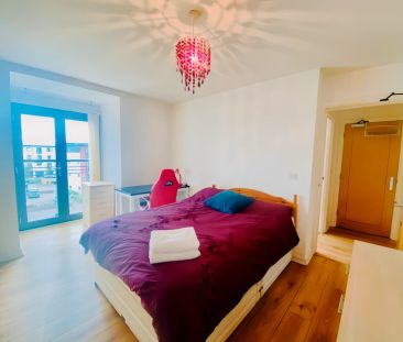 2 bedrooms 2 bathrooms - Photo 2