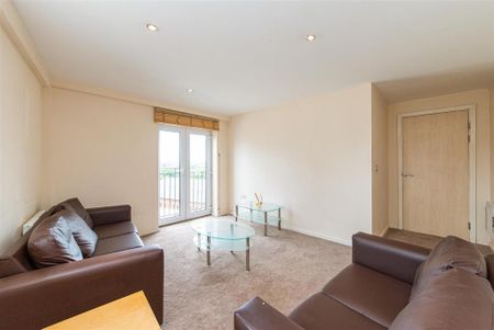 4 bedroom house to rent - Photo 2