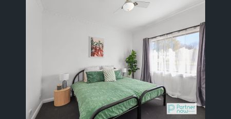 Spacious Family Home with Pool in South - Photo 4