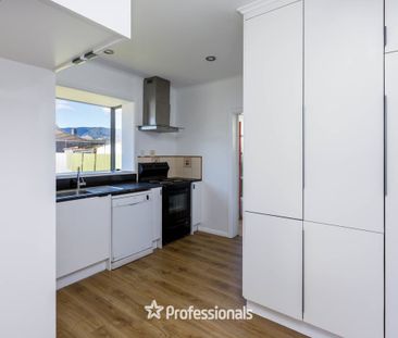 92 Pine Avenue, Ebdentown, Upper Hutt - Photo 2