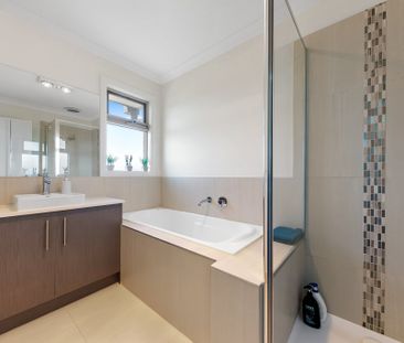 3/52 Santa Monica Drive, Keilor Lodge VIC 3038 - Photo 4