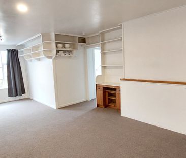 Fully renovated home, includes water and lawns - Photo 1