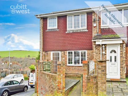 3 bedroom end of terrace house to rent - Photo 2