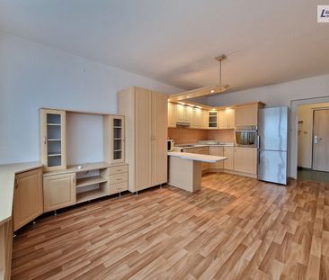 Pronájem bytu 1+kk 31 m² - Photo 1