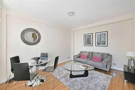 2 bedroom flat in London - Photo 4