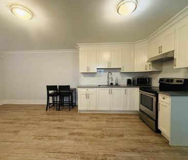 6386 Lakeview Avenue apartment — Burnaby, BC (1-Bedroom) - 1 Bedroom - Photo 6