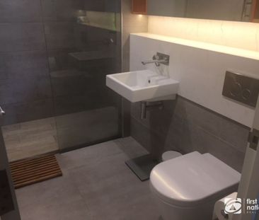 Garden apartment at Pandanus - Photo 5