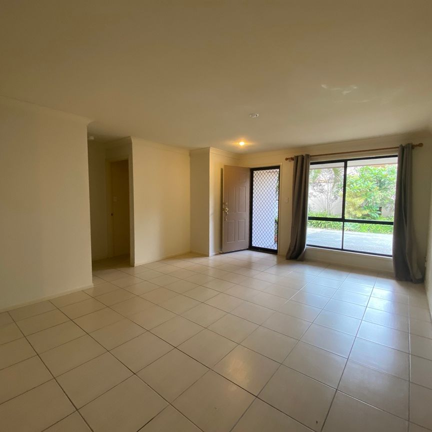 Fantastic Single-Level 3-Bedroom Home in Quiet Complex - Photo 1