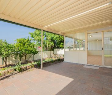 Freshly Updated Family Home!! - Photo 4