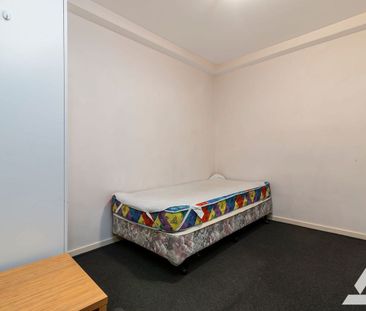 Furnished Two- Bedroom in the Heart of Melbourne CBD - Photo 2