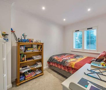 Rosslyn Park, Weybridge, Surrey, KT13 - Photo 6