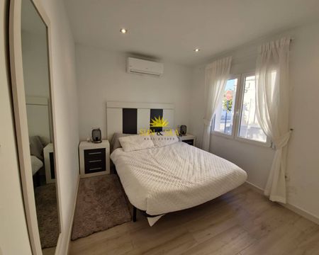 GROUND FLOOR BUNGALOW RENTAL IN CABO ROIG - ALICANTE PROVINCE - Photo 4