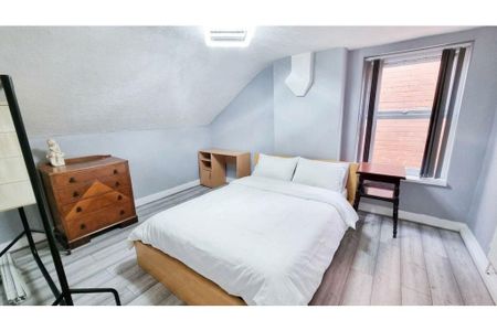 3 bedroom flat to rent - Photo 5