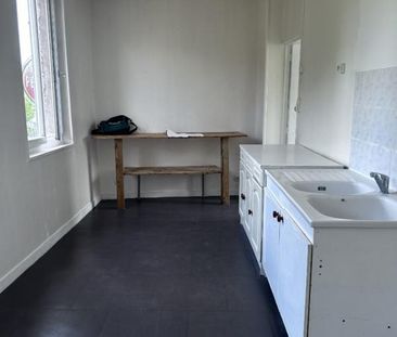 Location Appartement 3 pièces 62m² CAUDEBEC LES ELBEUF 76320 - Photo 4