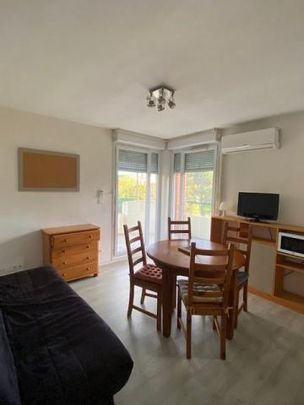 Appartement meublé à louer - 2 pièces - 33 m² - Photo 1